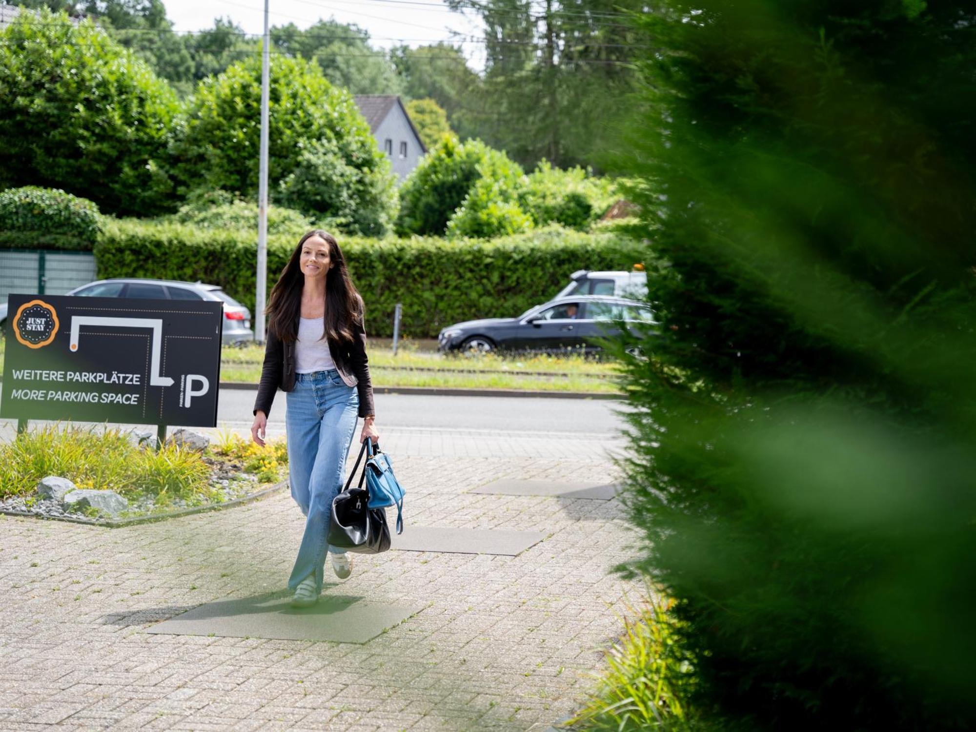 Juststay Muelheim Hotel & Apartments Mulheim an der Ruhr Bagian luar foto